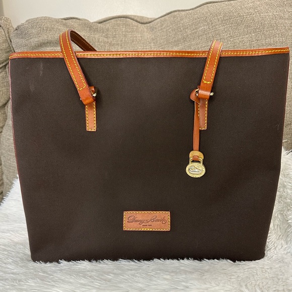 Dooney & Bourke Bags Euc Canvas Dooney And Bourke Bag Poshmark